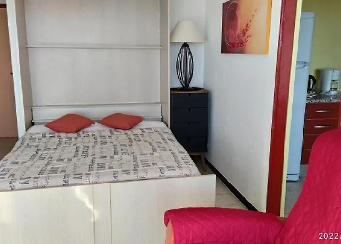 Lägenhet 4 Pers Avec Terrasse, Vue Montagne, Parking, Animaux Admis - Fr-1-776-39