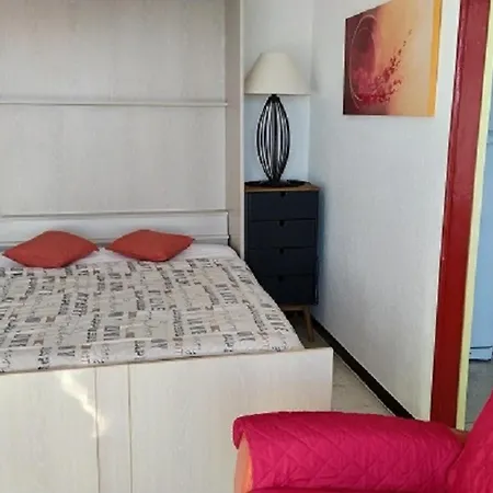 公寓 4 Pers Avec Terrasse, Vue Montagne, Parking, Animaux Admis - Fr-1-776-39